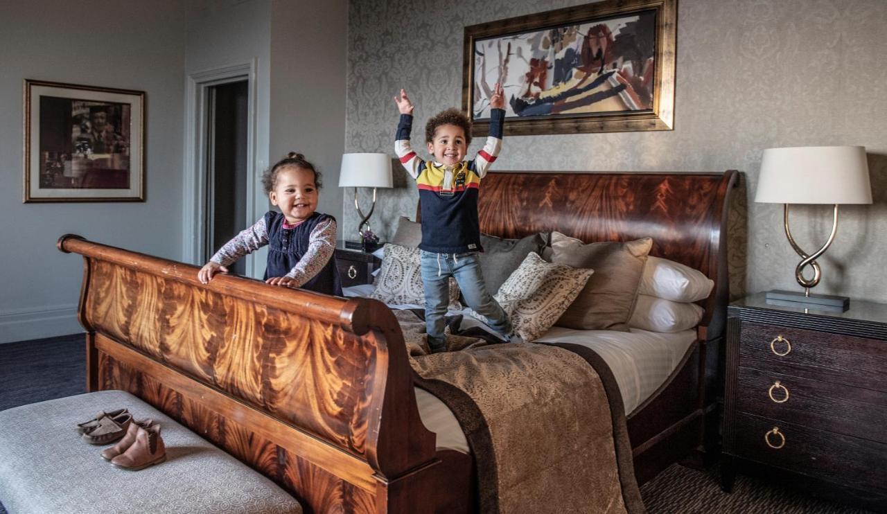 Nutfield Priory Hotel & Spa Redhill  Eksteriør billede