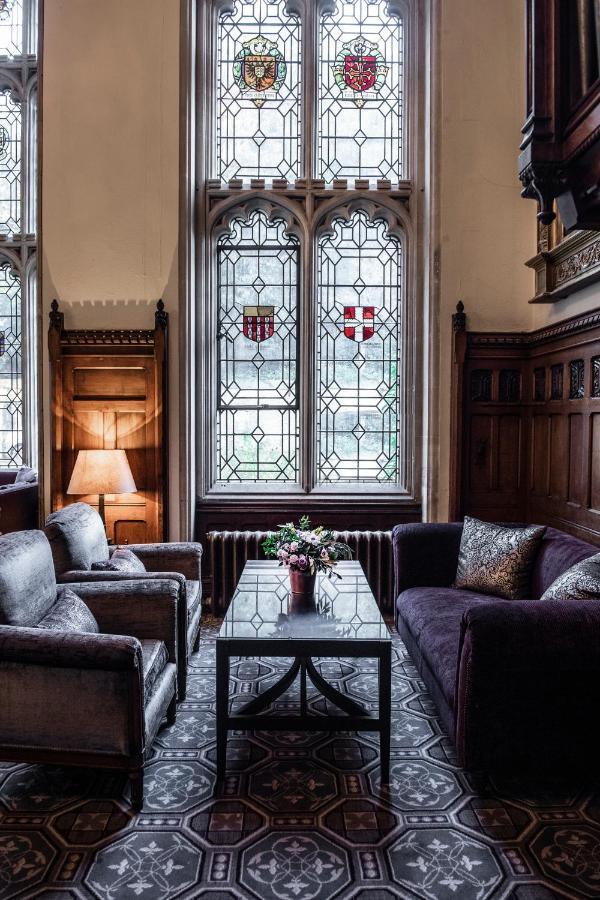 Nutfield Priory Hotel & Spa Redhill  Eksteriør billede