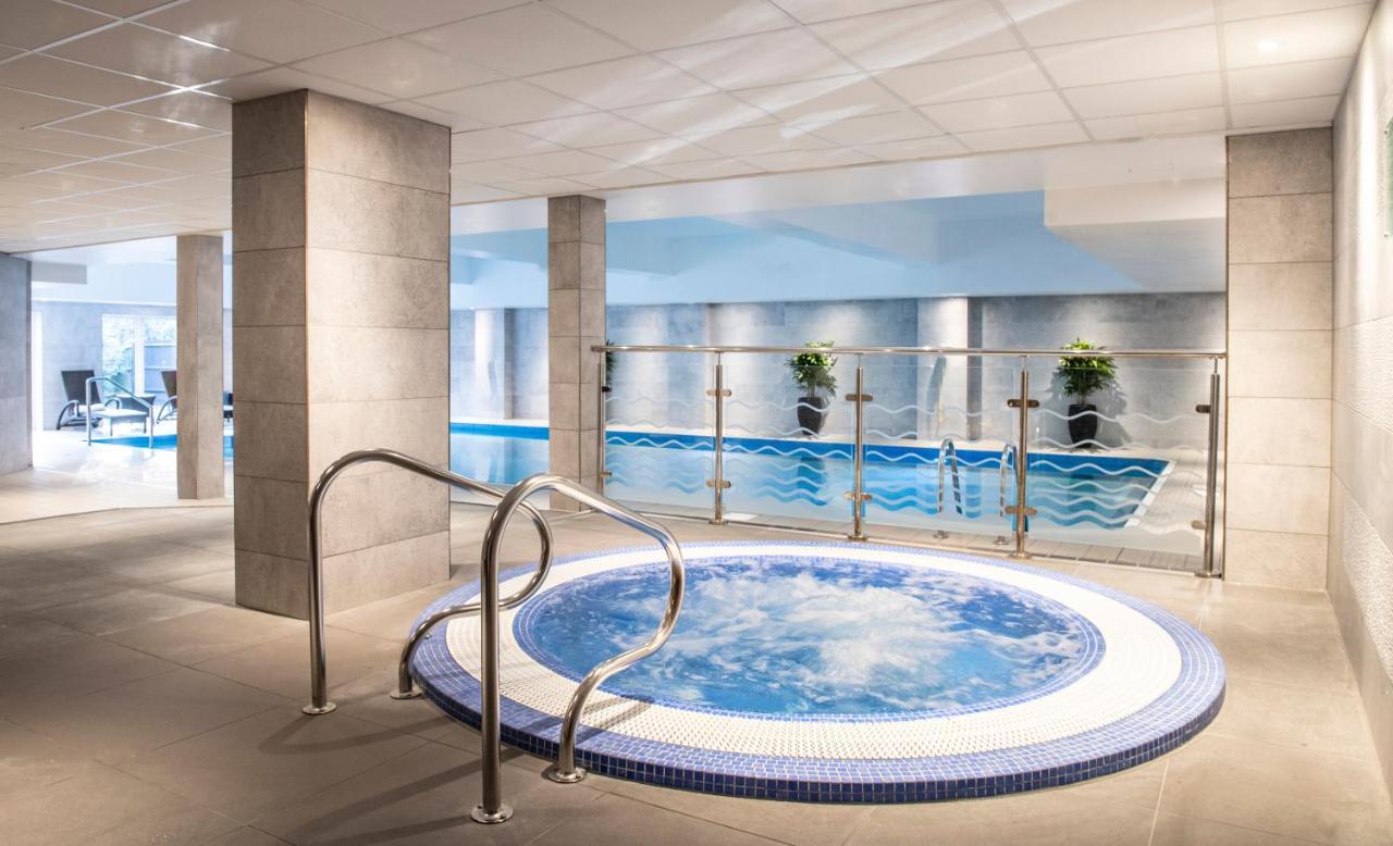 Nutfield Priory Hotel & Spa Redhill  Eksteriør billede