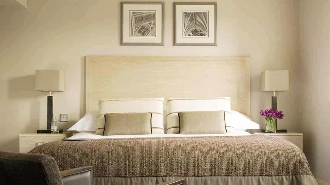 Nutfield Priory Hotel & Spa Redhill  Eksteriør billede