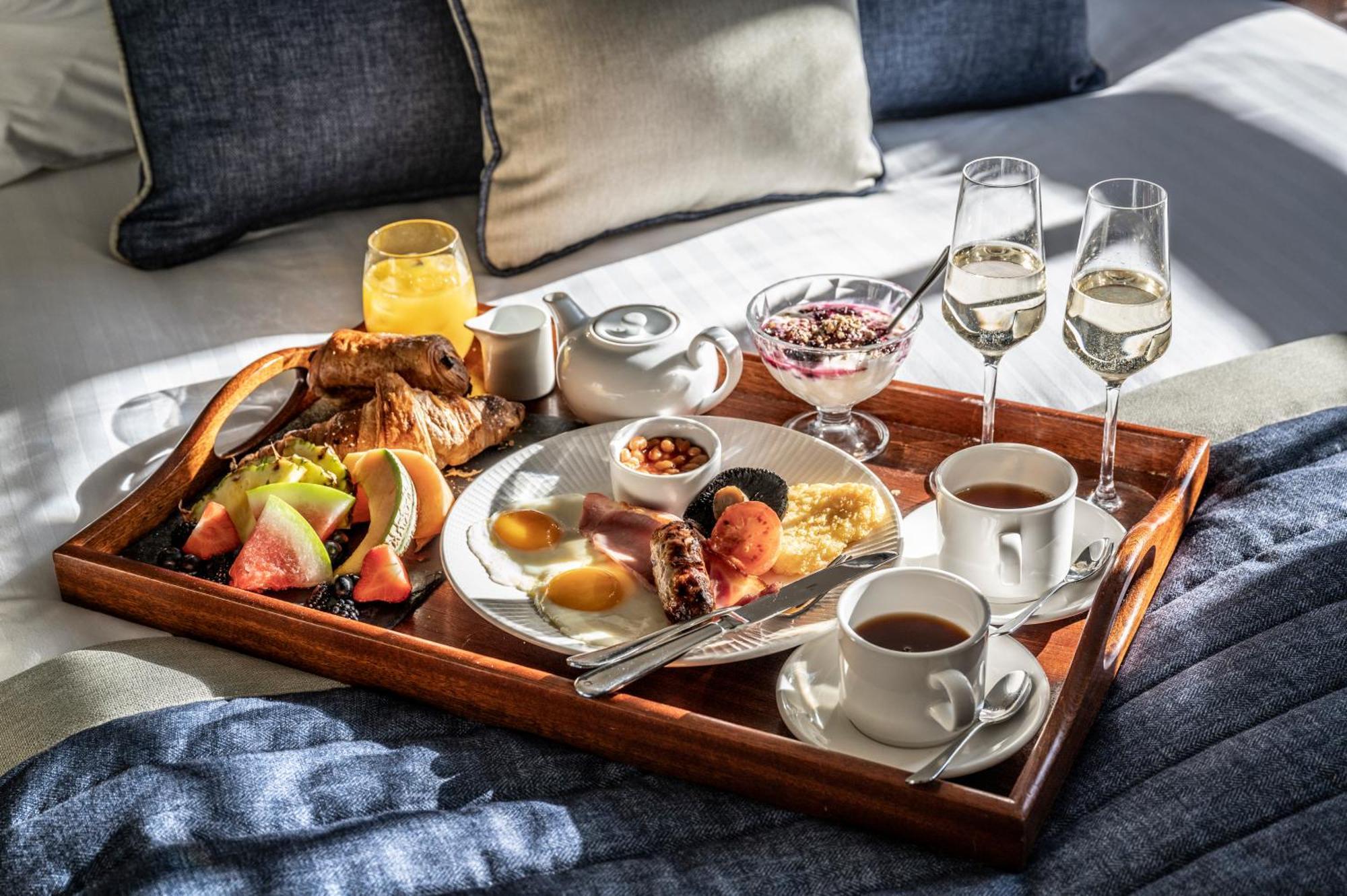 Nutfield Priory Hotel & Spa Redhill  Eksteriør billede