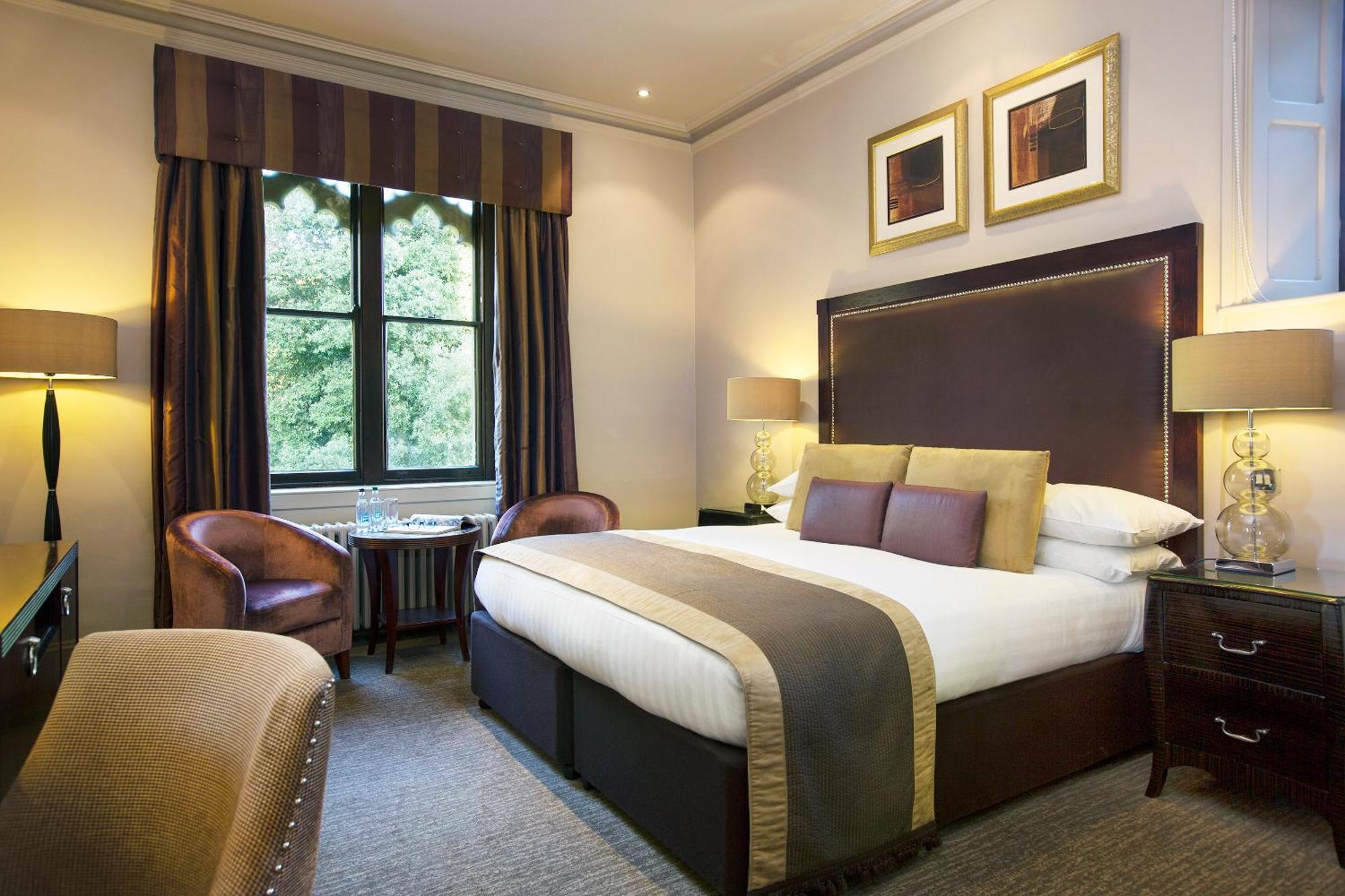 Nutfield Priory Hotel & Spa Redhill  Eksteriør billede