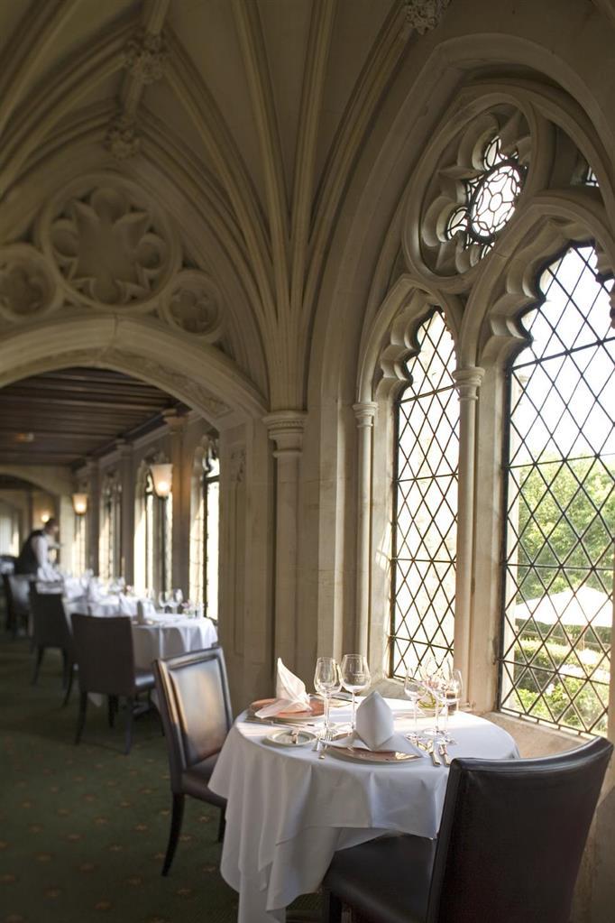 Nutfield Priory Hotel & Spa Redhill  Restaurant billede