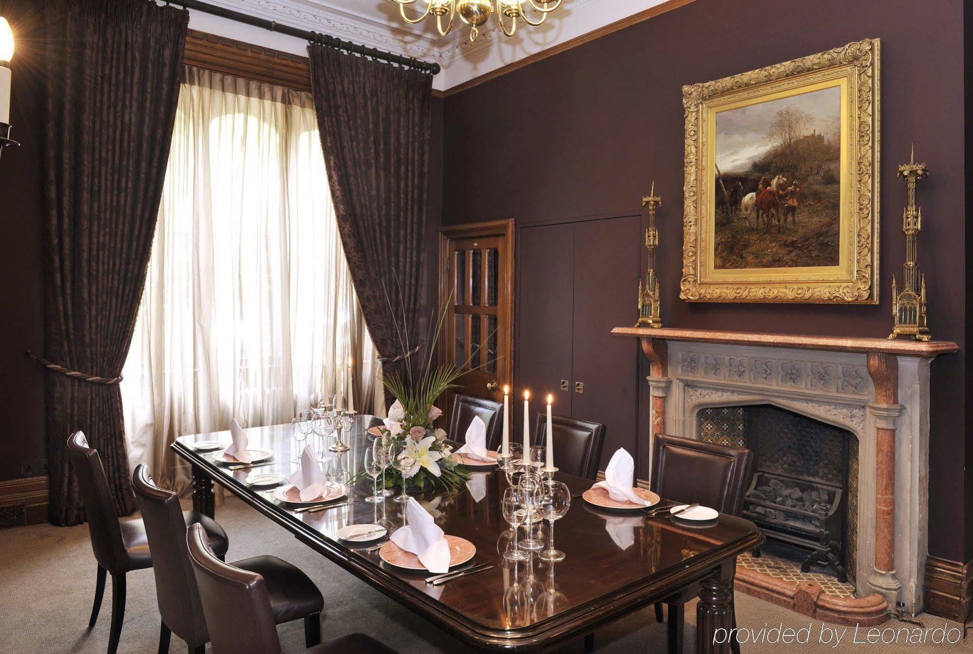 Nutfield Priory Hotel & Spa Redhill  Værelse billede